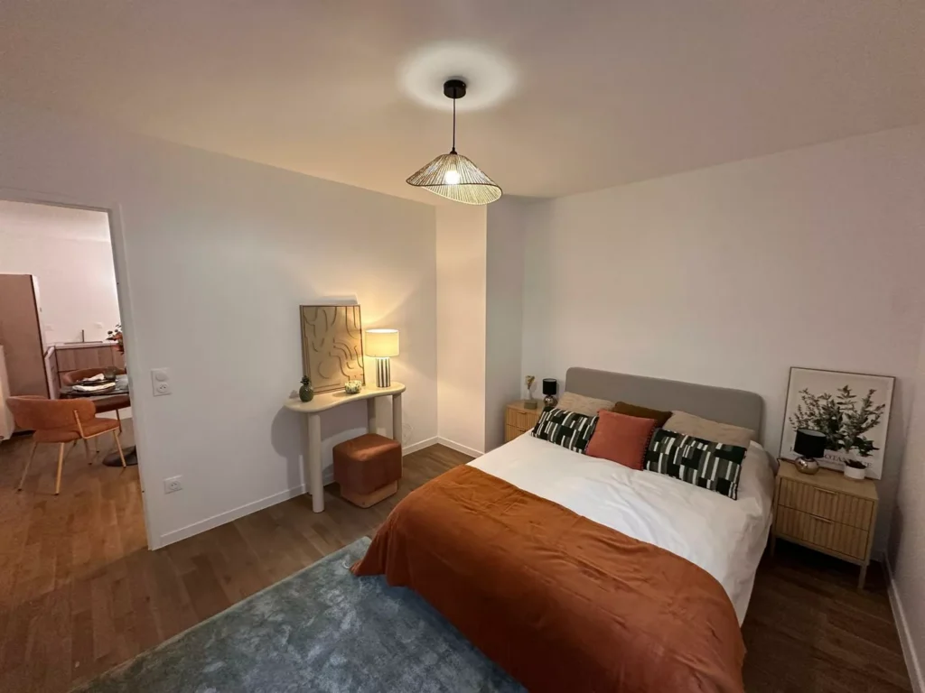 Chambre côté cour