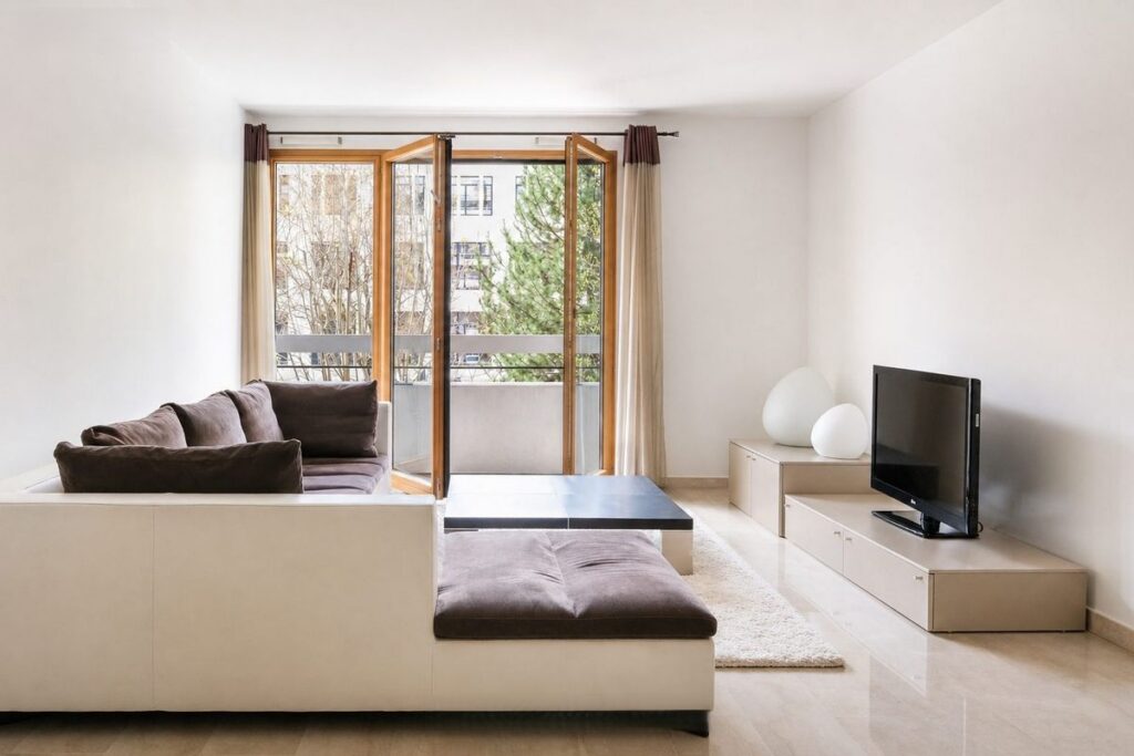 Séjour ouvert sur la terrasse